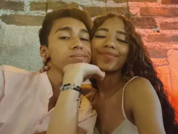 Imlive Live Sex Cam of LexxyAndAres621