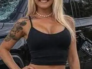 Myfreecams Live Sex Cam of AshlynnStorm