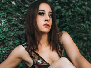 Myfreecams Live Sex Cam of Emmalove_ar
