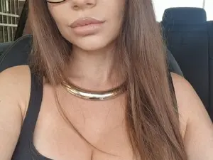 Myfreecams Adult Webcam of Jullyenn3