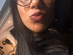 Myfreecams Watch Live Sex Cams of Fergie_21
