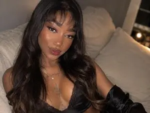 Myfreecams Sex Chat of Sweetmia1