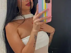 Myfreecams Live Sex Cam of Coonie_Paige