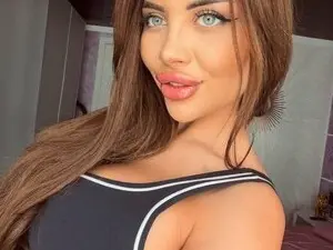 Myfreecams Free Porn Cam of MoniCeleste