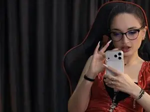 Myfreecams Nude Webcam of ErikaLorren
