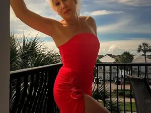 Myfreecams Best live sex cam show of LisaLondon