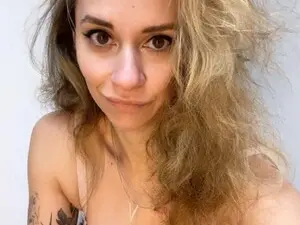 Myfreecams Live Porn of Emmagracee_