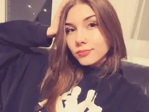 Myfreecams Free Porn Cam of YanaMeoww