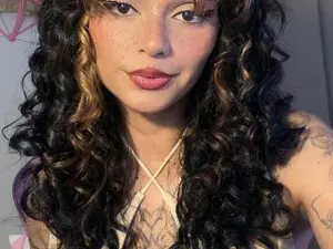 Myfreecams Live Sex Cam of abrilramirez