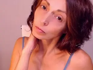 Myfreecams Watch Live Sex Cams of CaringSophie
