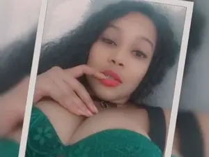 Myfreecams Watch Live Sex Cams of MoniqueLovay