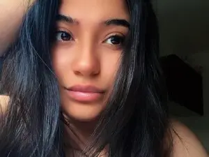 Myfreecams Adult Webcam of KiraMoonX
