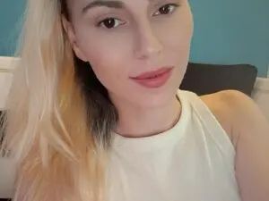 Myfreecams Nude Webcam of Sashha69