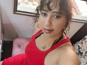 Myfreecams Nude Webcam of EmmaLoyd