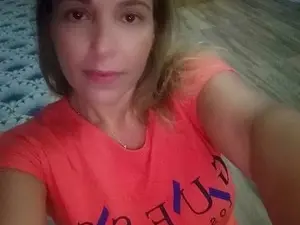 Myfreecams Watch Live Sex Cams of Layla2022