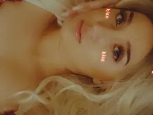 Myfreecams Live Sex Cam of GoddessEmmy