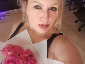 Myfreecams Live Sex Cam of MariemLui