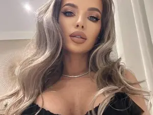 Myfreecams Sex Cam of AriannaBabe