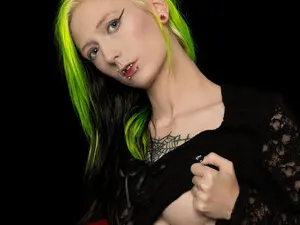 Myfreecams Best Webcam of TwistedAliceW