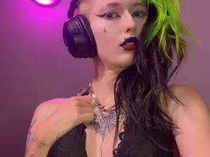 Myfreecams Adult Webcams of TwistedAliceW