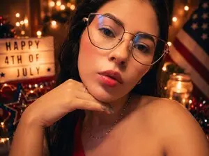 Myfreecams Live Sex Cam of daniela_castro