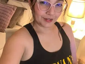 Myfreecams Adult Webcams of Camila_cruzz