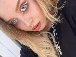Myfreecams Adult Video Chat of MonaLauu