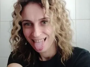Myfreecams Free Porn Cam of SICRET_VENUS