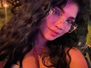 Myfreecams Watch Live Sex Cams of CarolinaDoll