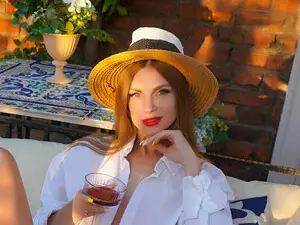 Myfreecams Free Live Porn of BustyBlondie