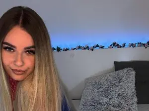 Myfreecams Private Sex Chat of LunaSpark