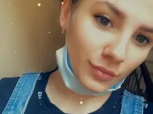 Myfreecams Live Sex Cam of LolaCrystal
