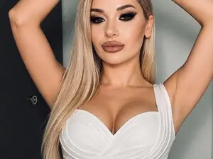 Myfreecams Free Live Porn of KarinaDoll