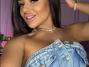 Myfreecams Sex Cam of Ellaacandy