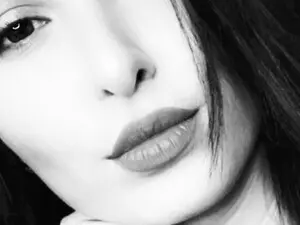Myfreecams Sex Chat of Yara_77
