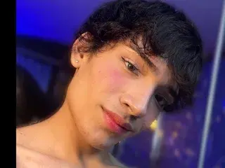 Streamate Live Porn of Isaac_Nova