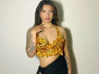 Streamate Sex Cam of Lucia_s