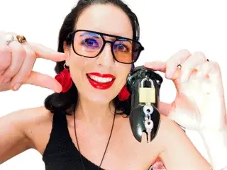 Streamate Adult Video Chat of MistressBlackMoonLilith