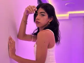 Streamate Sex Cam of AlahiaRodriguez