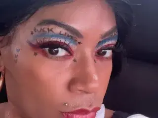 Streamate Nude Webcam of SweetZMadame