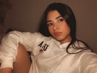 Streamate Free Porn Cam of BrissleyLancaster