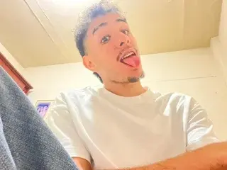 Streamate Watch Live Sex Cams of Duncan_smith19
