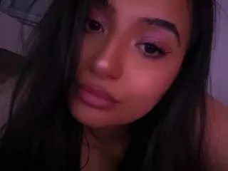 Streamate Sex Chat of KiraMoonX