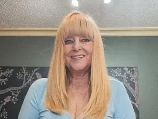 Streamate Sex Chat of Adrianna_4u