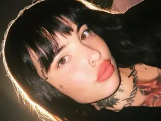 Streamate Watch Live Sex Cams of HoneyDripsOnYou