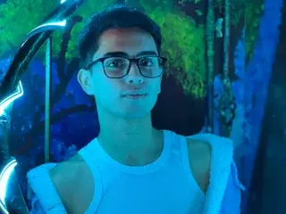 Streamate Free Live Porn of Owenblue18