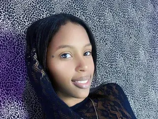 Streamate Adult Webcams of Angeya_Petite