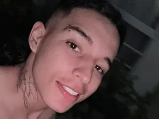 Streamate Sex Cam of NoahThomsonX