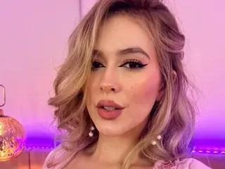 Streamate Watch Live Sex Cams of AnnieAdam