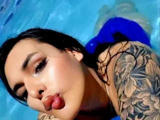 Streamate Sex Cam of Sarah_Dolls